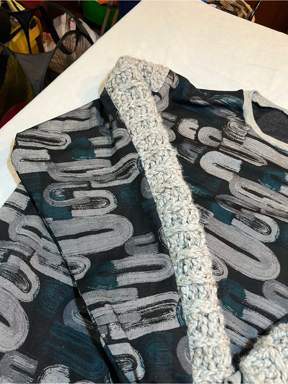 Men's Grey Patterned Crewneck Sweater size large or x large see below - Picture 6 of 14